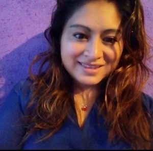 Meet your Posher, Daniela